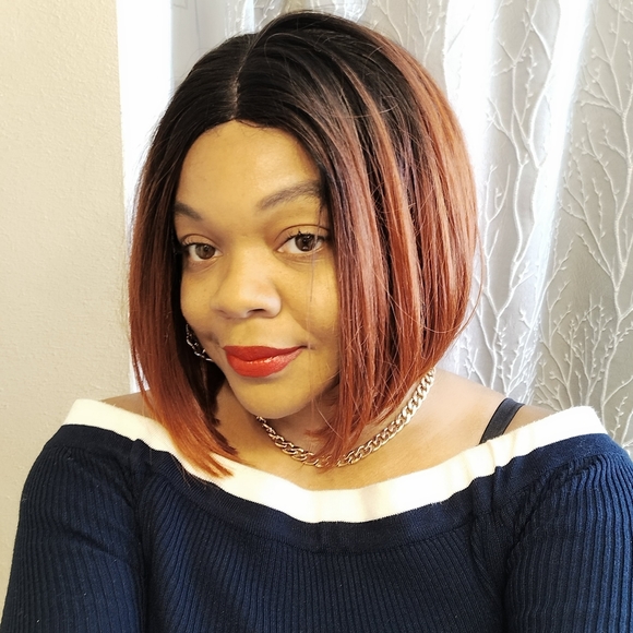 Scarlett Lace Front Bob Wig - Picture 1 of 4